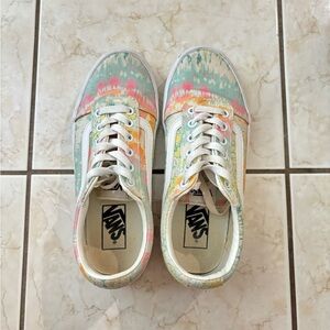 Vans Pastel Tie-Dye shoes
SIZE 7.5